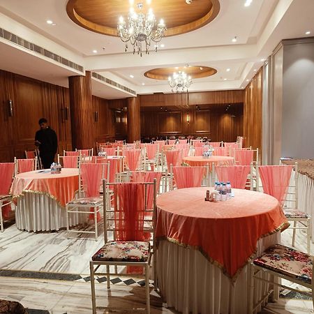 ホテル シティ ハート プレミアム Chandīgarh エクステリア 写真